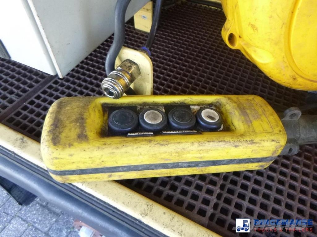 Renault D 26 Wide 6x2 vacuum tank 11 m3 Αποφρακτικά οχήματα