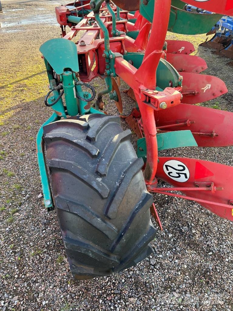 Kverneland 2500S محاريث عكسية