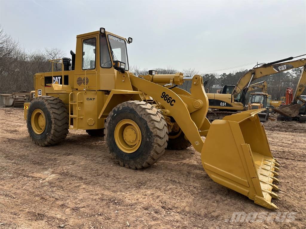 CAT 966 C Kolesni nakladalci