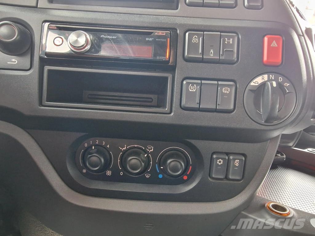 DAF XF 460 SuperSpacecab 6x2 - BDF - Loadlift - Retard Razstavljivi tovornjaki z žičnimi dvigali