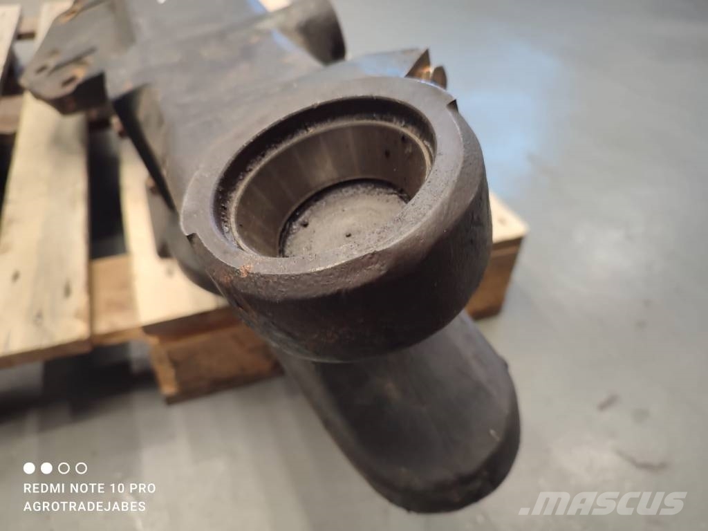 JCB Drive axle housing 454/19601P JCB 1135 Fastrac 轴