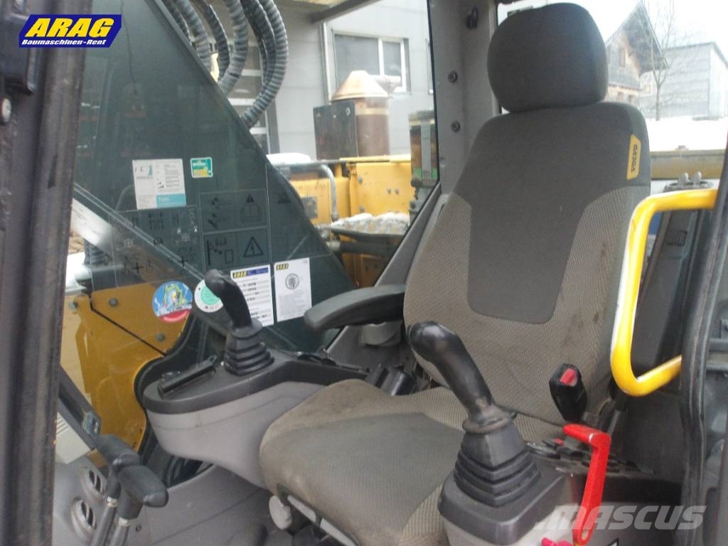 Volvo ECR 305 C L 大型油圧ショベル12t以上(パワーショベル・ユンボ)