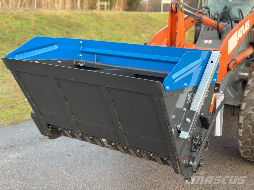  YstadMaskiner Sandspridare SP-400 Пескоразбрасывателы