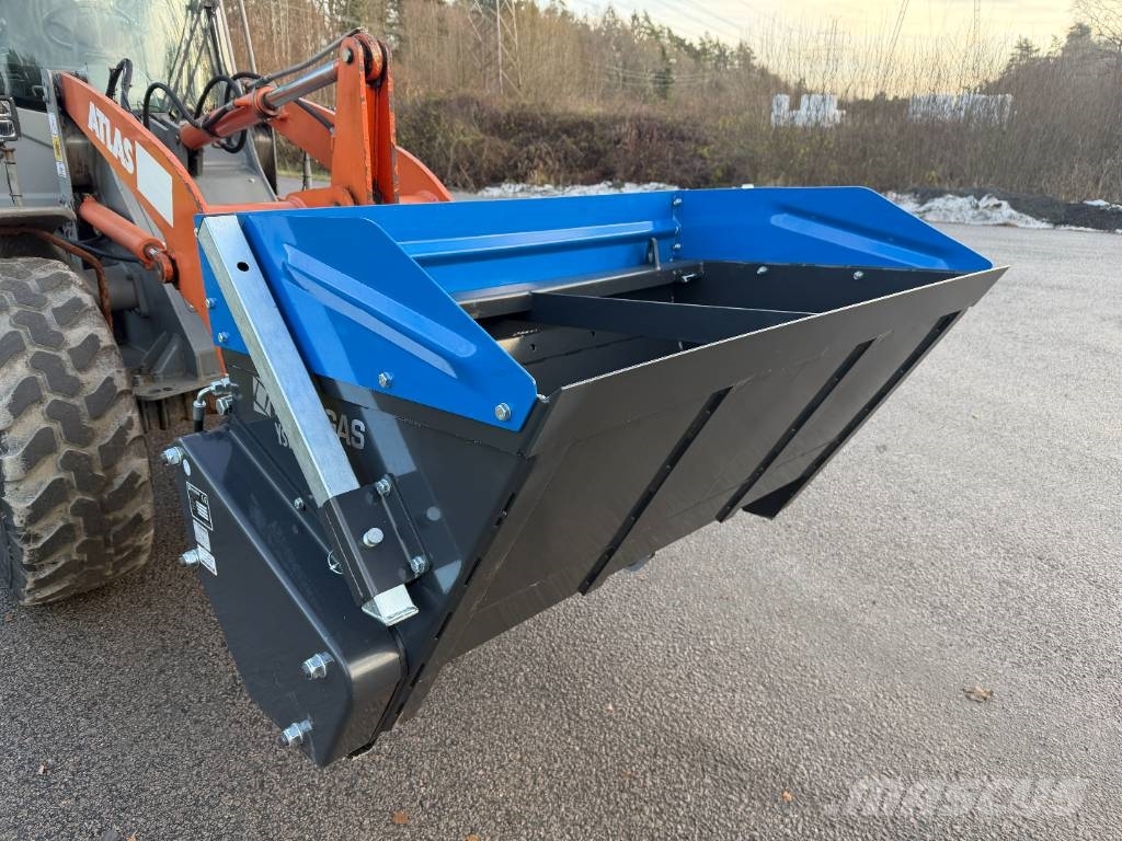  YstadMaskiner Sandspridare SP-400 Пескоразбрасывателы