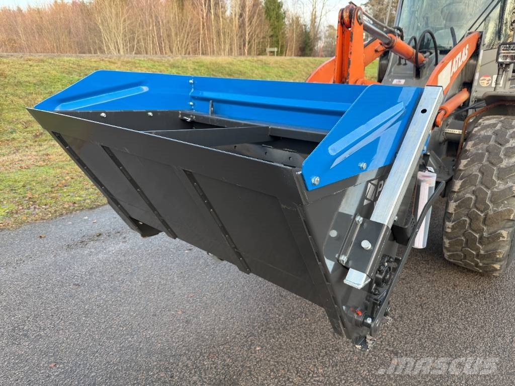  YstadMaskiner Sandspridare SP-400 Пескоразбрасывателы