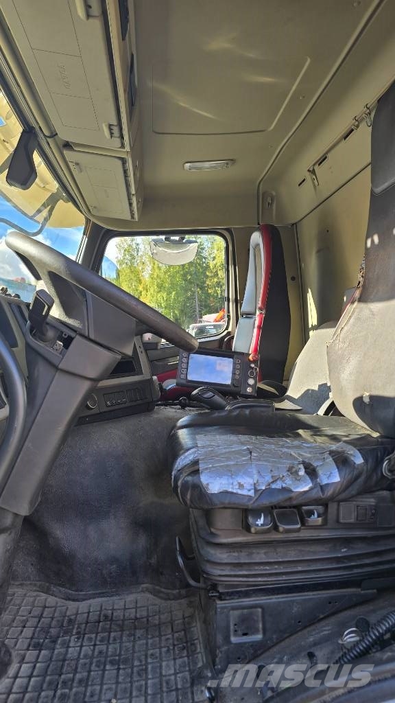 Volvo FM 11 폐기물 수거 트럭