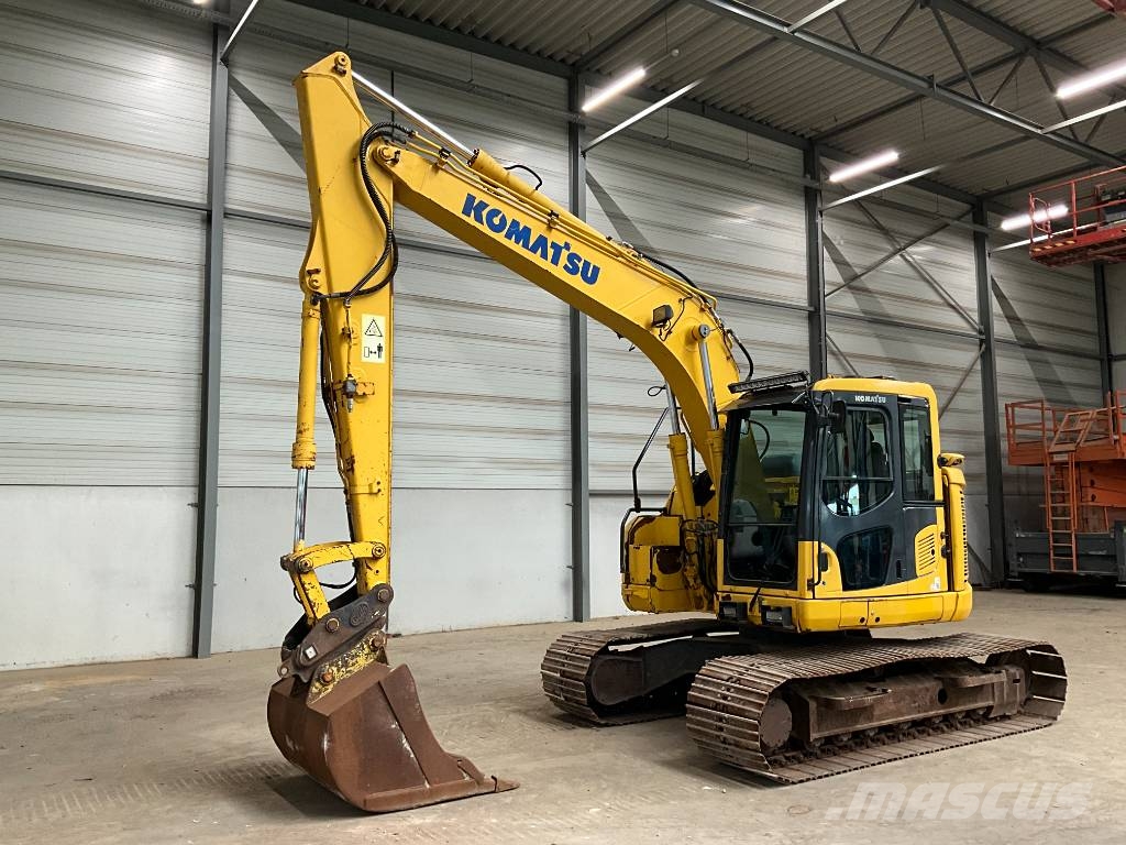 Komatsu PC 138 US-11 حفارات زحافة
