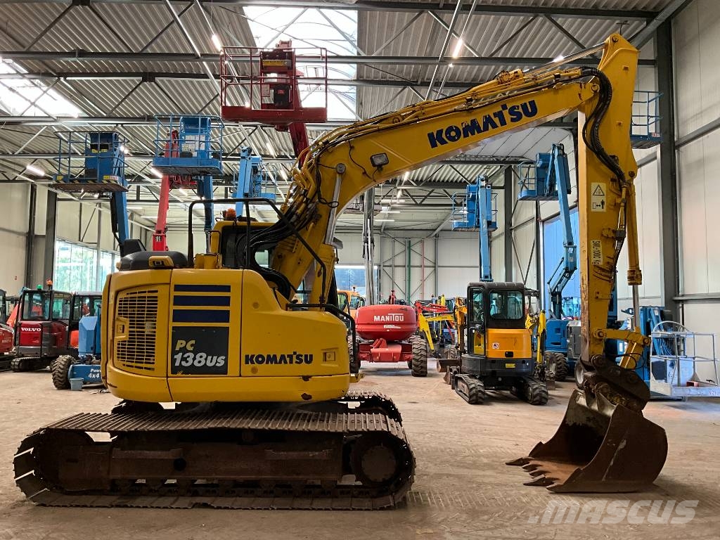 Komatsu PC 138 US-11 حفارات زحافة