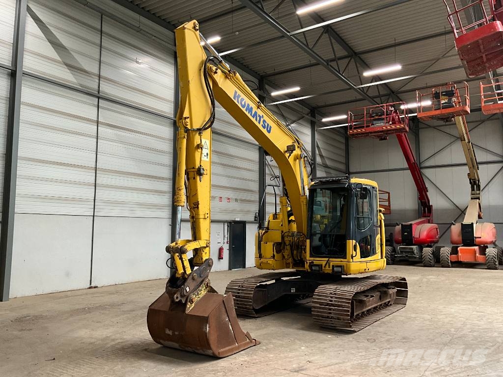 Komatsu PC 138 US-11 حفارات زحافة