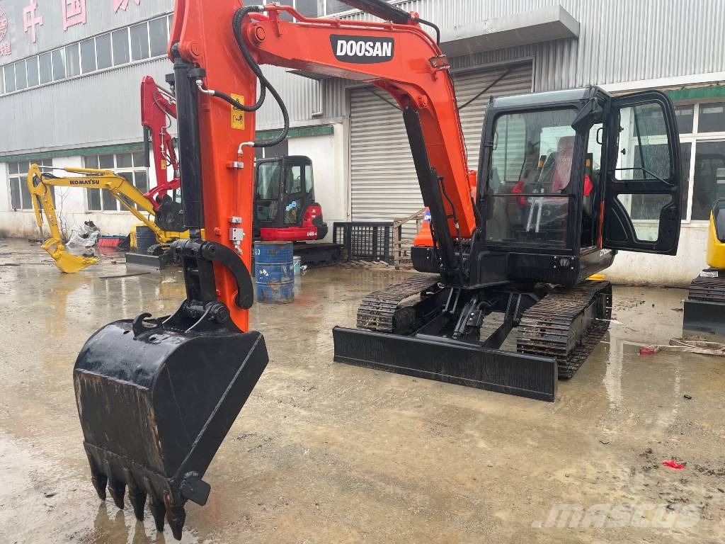 Doosan DX 60-9 C Mini bageri < 7t