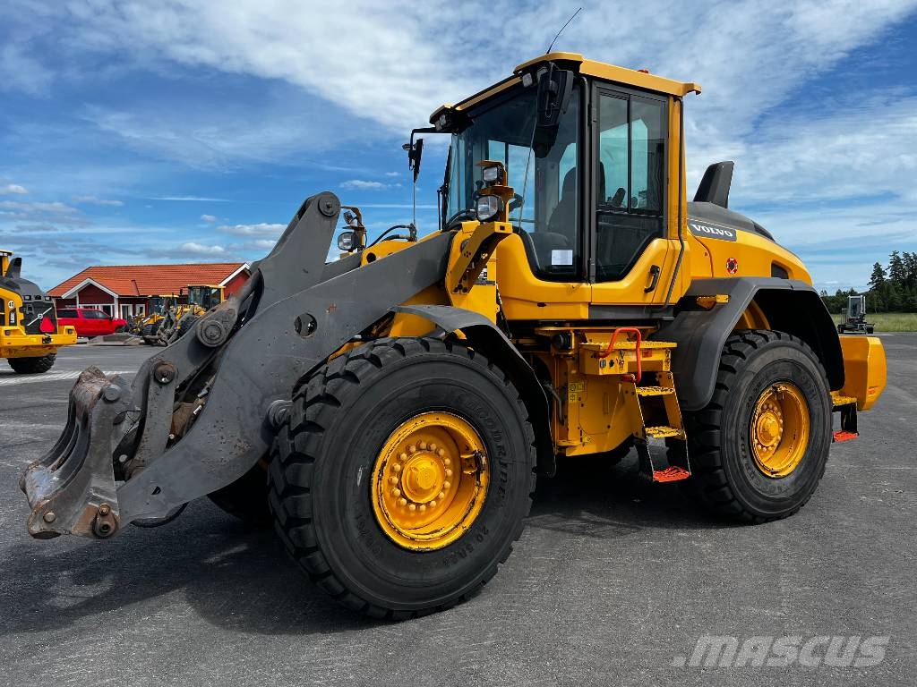 Volvo L 90 H لوادر بعجل