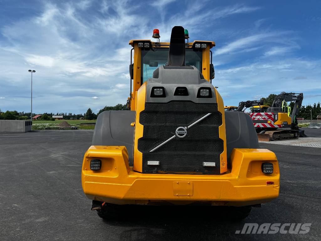 Volvo L 90 H لوادر بعجل
