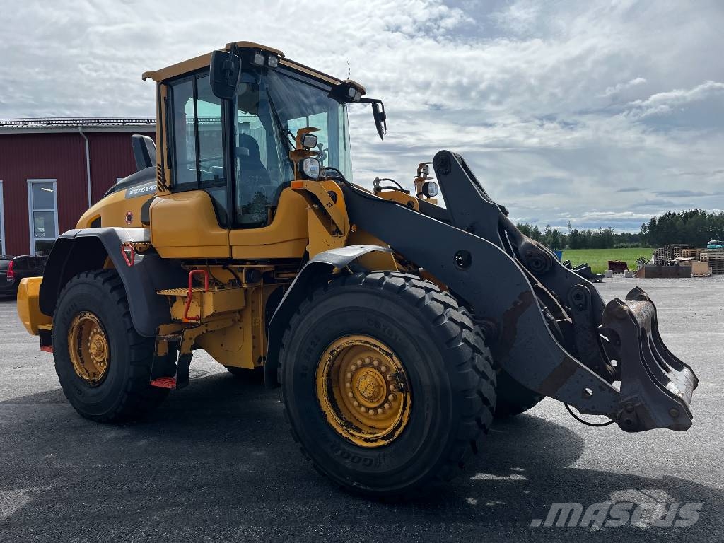 Volvo L 90 H لوادر بعجل