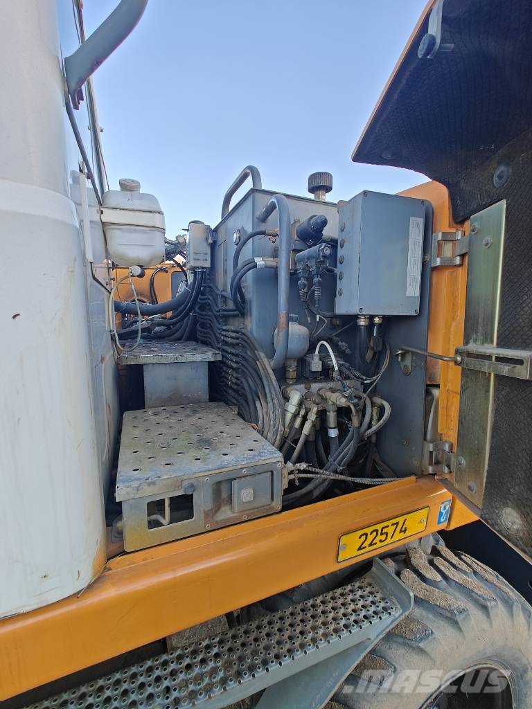 Liebherr A 316 Litronic Ratiniai ekskavatoriai