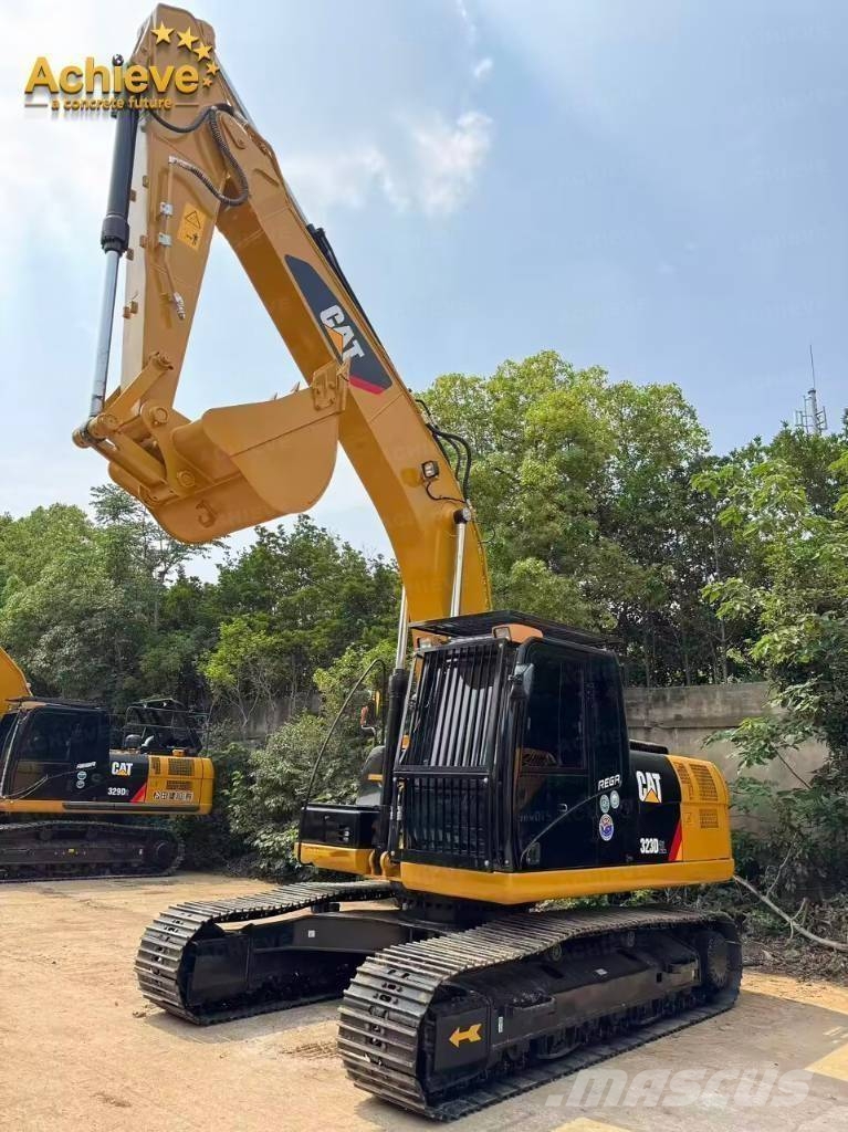 CAT 323D2L Εκσκαφείς με ερπύστριες
