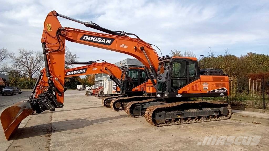 Doosan DX 235 LC-7 Excavadoras sobre orugas
