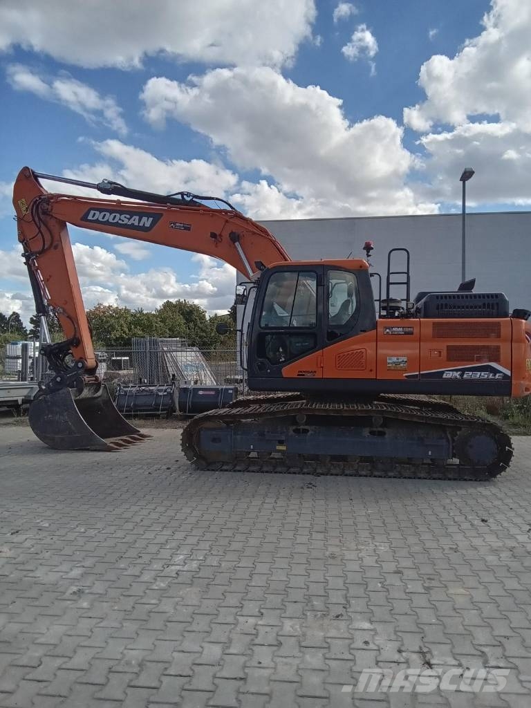 Doosan DX 235 LC-7 Excavadoras sobre orugas