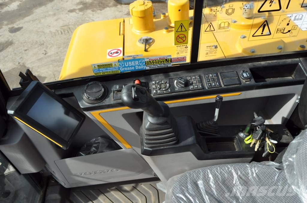 Volvo EC 60 대형 굴삭기 29톤 이상