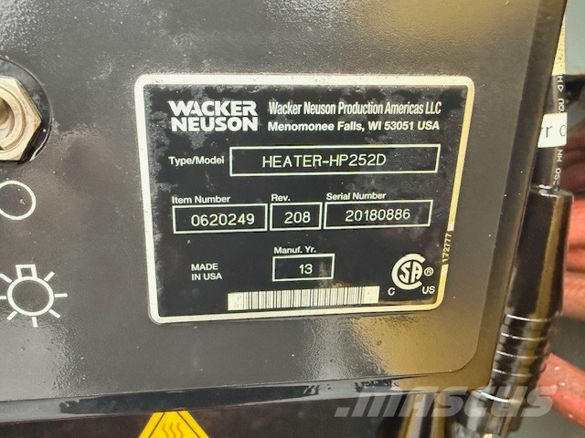 Wacker Neuson HYDRONIC SURFACE HEATER WACKER NEUSON HP 252 Opvarmnings- og optøningsmaskiner