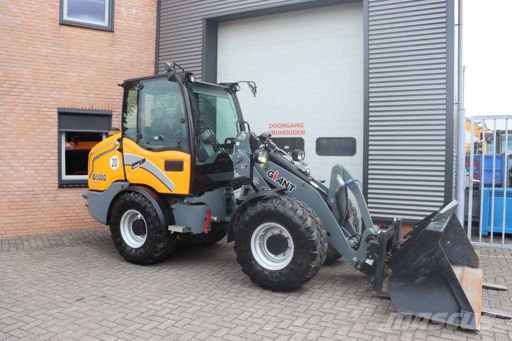 GiANT G5000 G5000 Pyöräkuormaajat