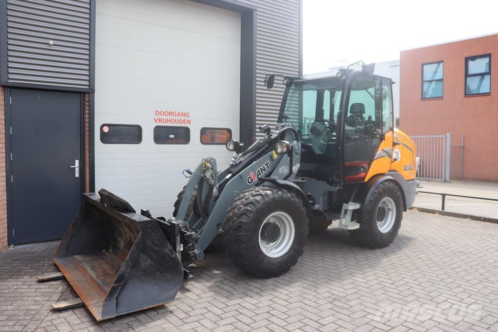 GiANT G5000 G5000 Pyöräkuormaajat