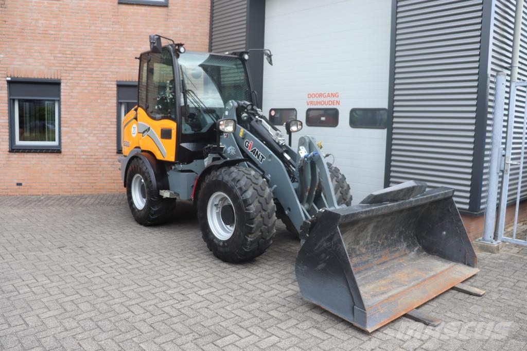 GiANT G5000 G5000 Pyöräkuormaajat