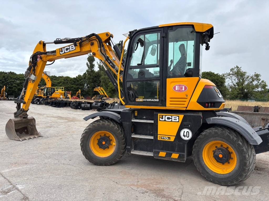 JCB Hydradig Lastik tekerli ekskavatörler