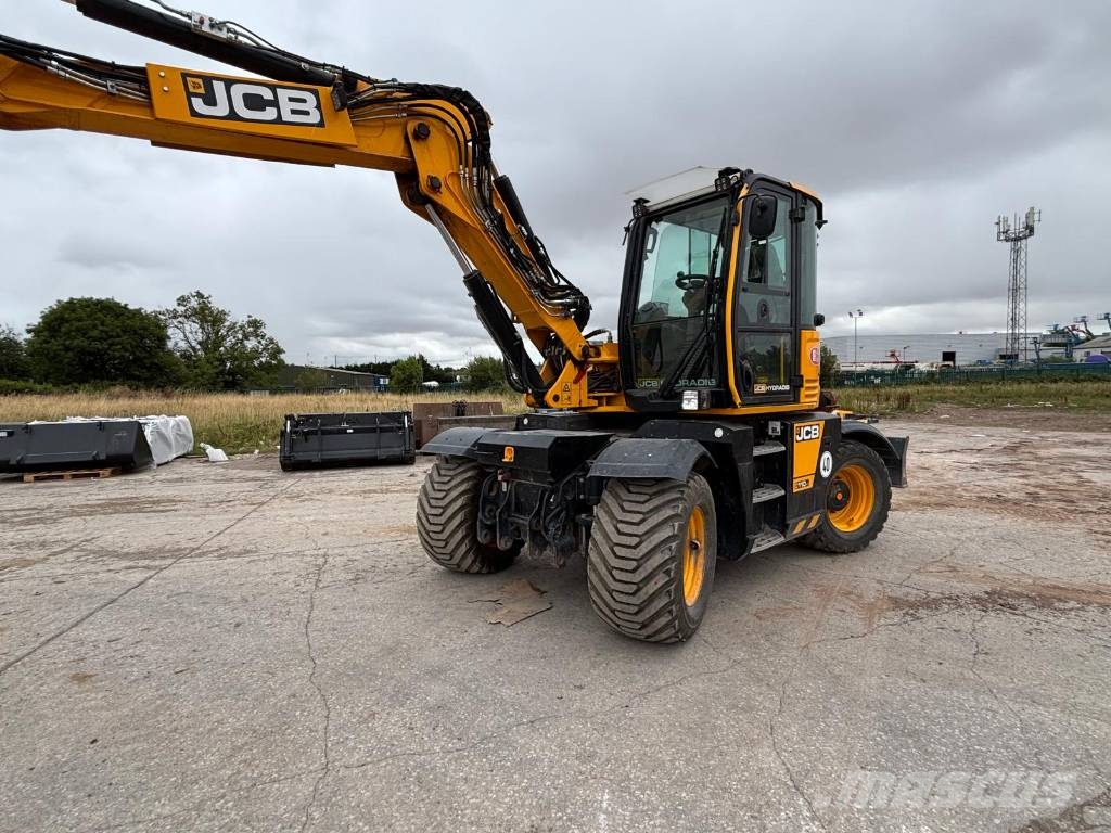 JCB Hydradig Lastik tekerli ekskavatörler