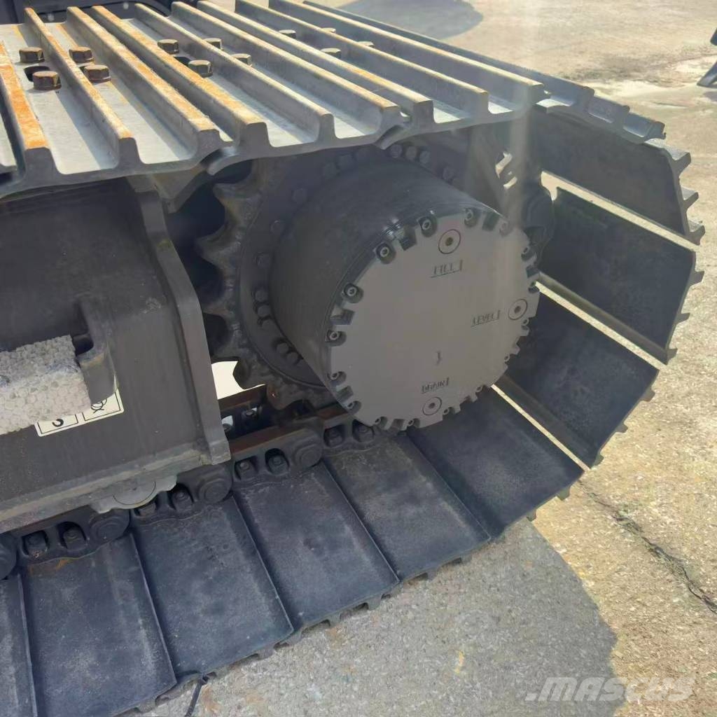XCMG XE 215 G Midikaivukoneet 7t - 12t