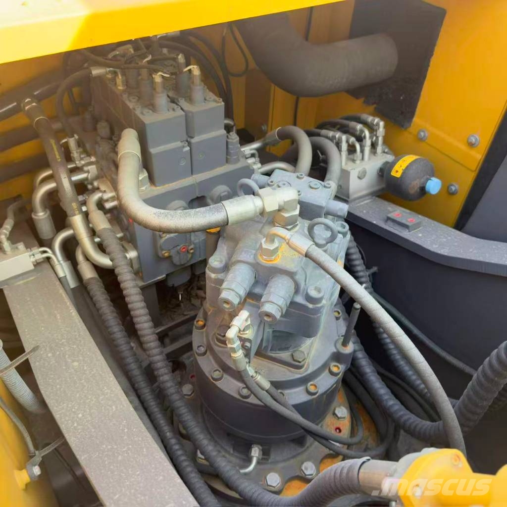 XCMG XE 215 G Midikaivukoneet 7t - 12t
