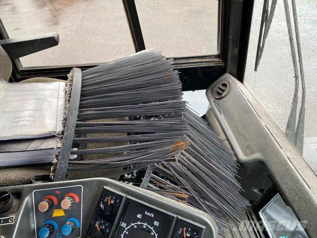 Schmidt SK4000 Street Vacuum Cleaner Sweeper Good Working Veegwagens