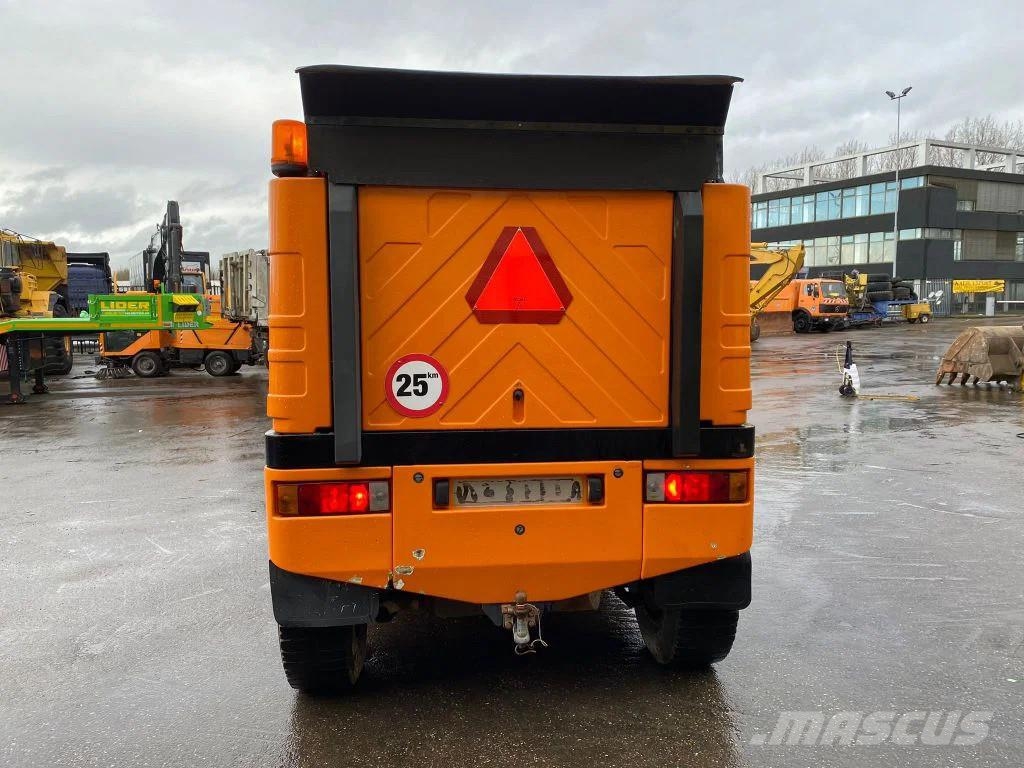 Schmidt SK4000 Street Vacuum Cleaner Sweeper Good Working Veegwagens