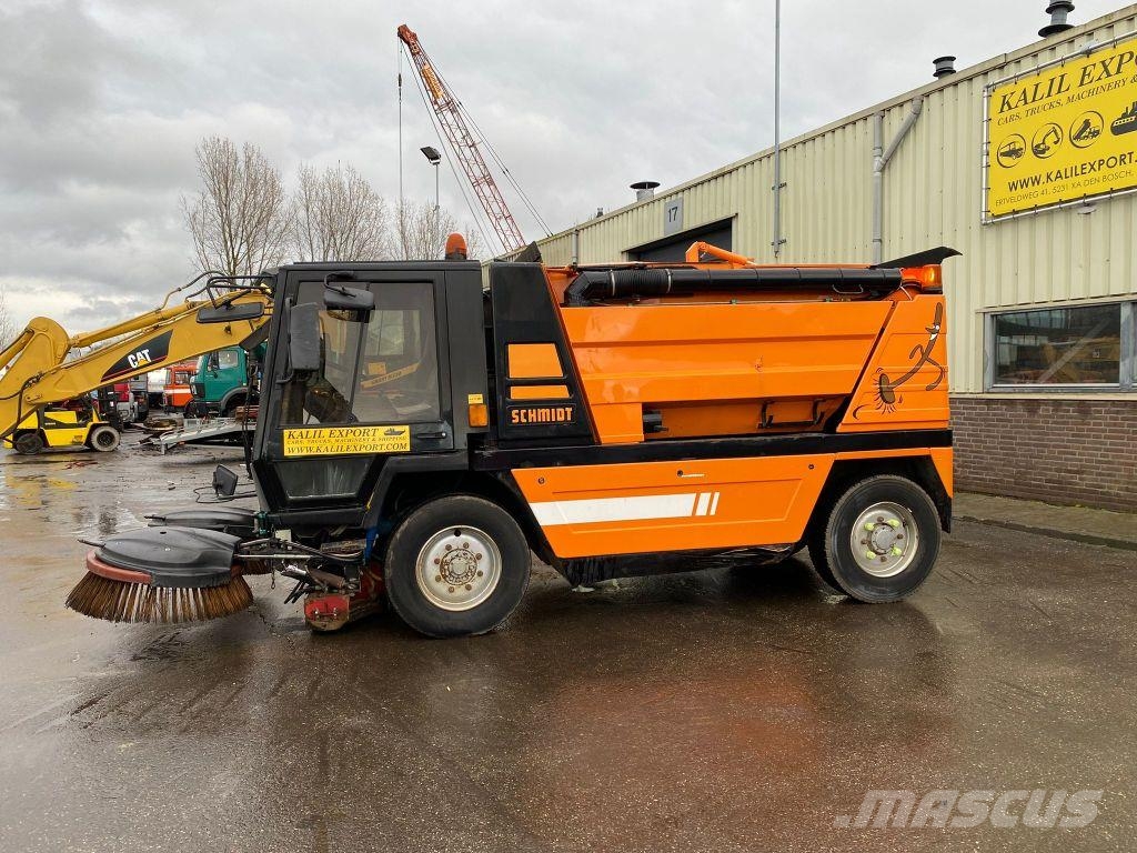 Schmidt SK4000 Street Vacuum Cleaner Sweeper Good Working Veegwagens