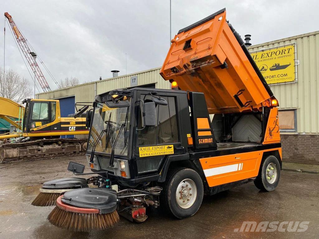 Schmidt SK4000 Street Vacuum Cleaner Sweeper Good Working Veegwagens