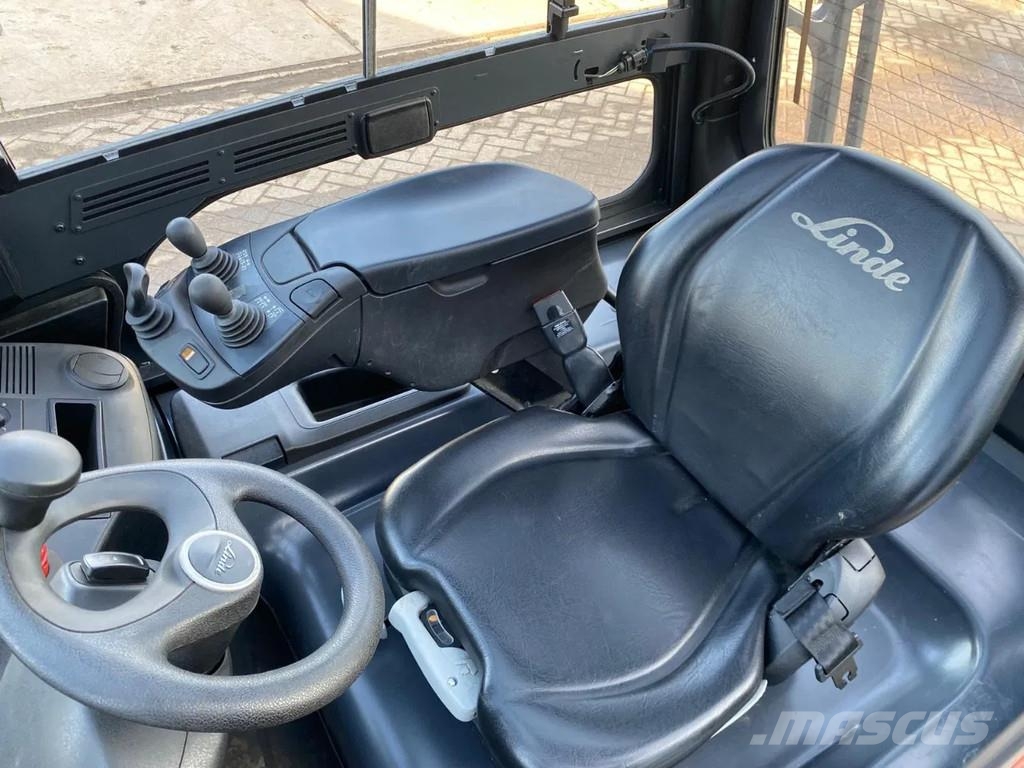 Linde E35HL-01 شاحنات ذات رافعات شوكية تعمل بالكهرباء
