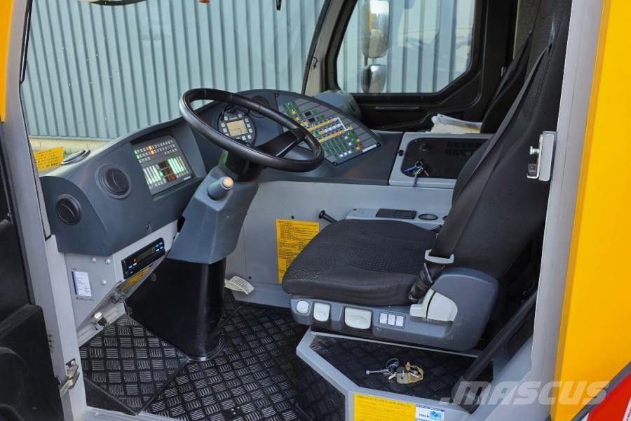 Liebherr MK140 PLUS DUTCH Registration, Valid Inspection, L Torenkranen