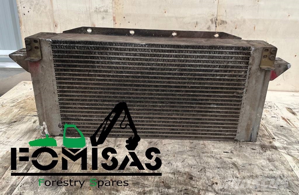 John Deere 810D/1010D Oil radiator F063957 Radijatori