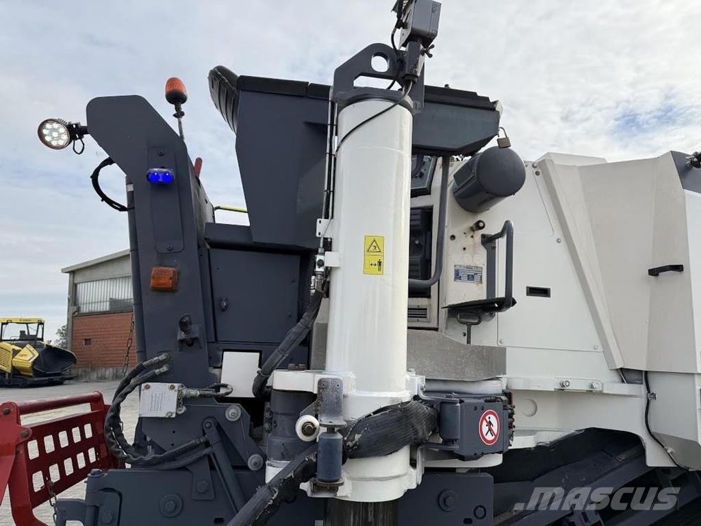 Wirtgen W 100Fi Asfaldi külmfreesimise masinad