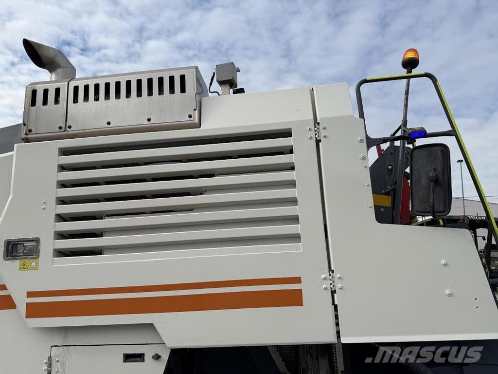 Wirtgen W 100Fi Asfaldi külmfreesimise masinad