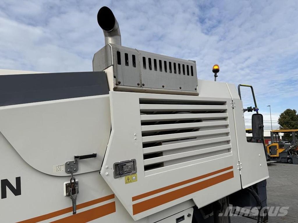 Wirtgen W 100Fi Asphaltfräsen