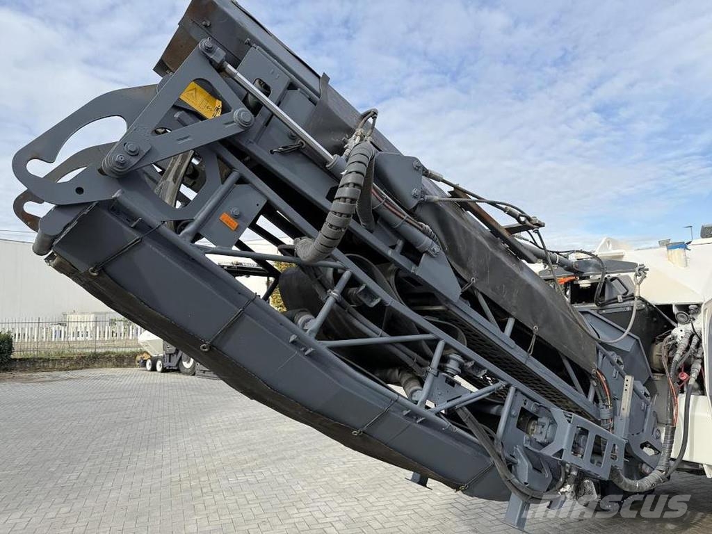 Wirtgen W 100Fi Asphaltfräsen