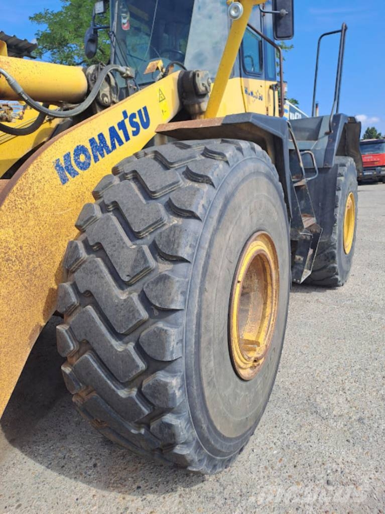 Komatsu Wa470 Iekrāvēji uz riteņiem
