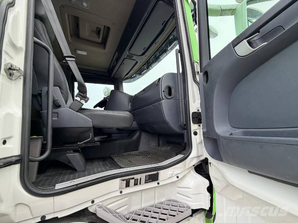 Scania R370DB6X2*4MNB Seria nr 3562 Kylmä-/Lämpökori kuorma-autot