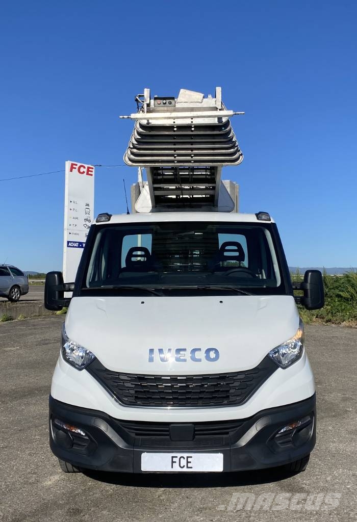 Iveco DAILY 35S140 2.3D/140-BOCKER HL34/1-8LH endommagé Ant vilkikų montuojamos kėlimo platformos