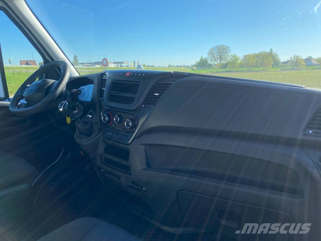 Iveco DAILY 35S140 2.3D/140-BOCKER HL34/1-8LH endommagé Ant vilkikų montuojamos kėlimo platformos