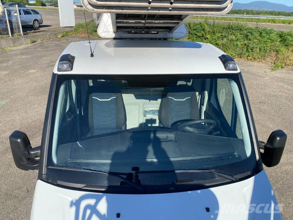 Iveco DAILY 35S140 2.3D/140-BOCKER HL34/1-8LH endommagé Ant vilkikų montuojamos kėlimo platformos