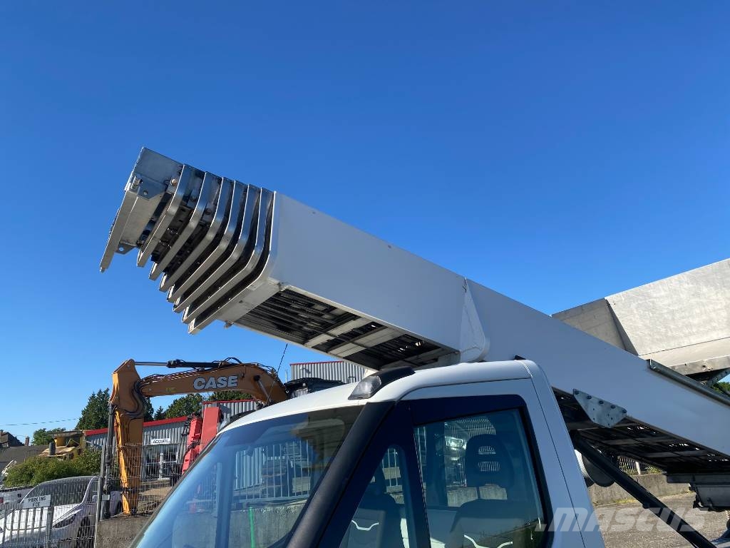 Iveco DAILY 35S140 2.3D/140-BOCKER HL34/1-8LH endommagé Ant vilkikų montuojamos kėlimo platformos