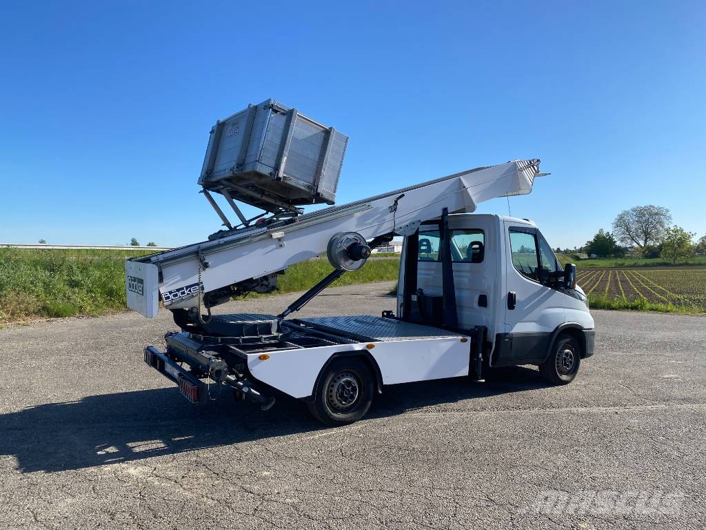 Iveco DAILY 35S140 2.3D/140-BOCKER HL34/1-8LH endommagé Ant vilkikų montuojamos kėlimo platformos