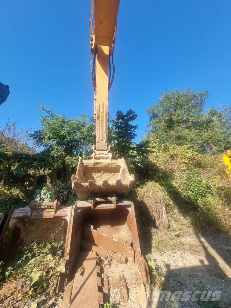 Hyundai HX 300 L 대형 굴삭기 29톤 이상