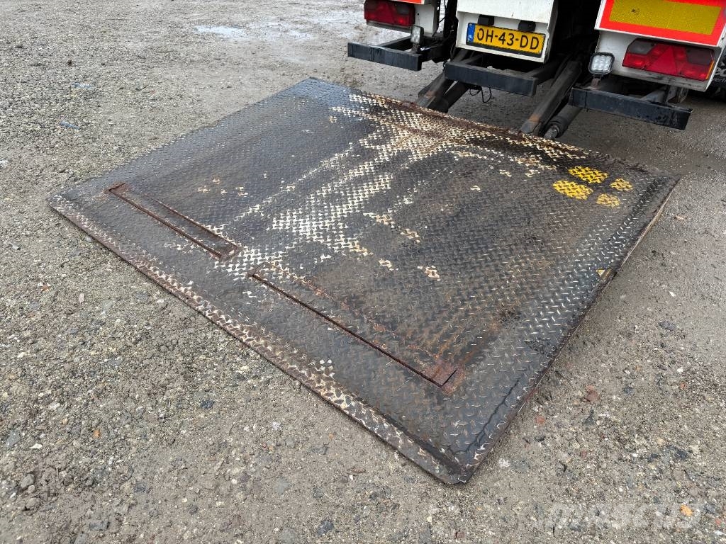 Groenewegen DRO-12-20 B - Tailgate / Forced Steering Lettisolert skaptrailer